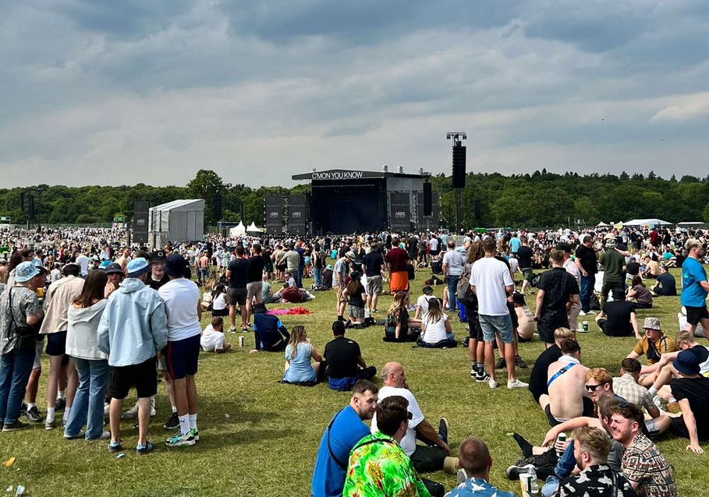POPLOAD NA INGLATERRA: estamos em Knebworth para coroar o Liam Gallagher
