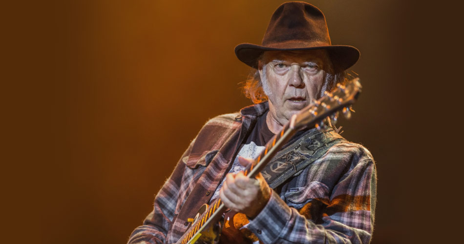 Agora foi! Neil Young e a Crazy Horse lançam álbum engavetado há duas décadas