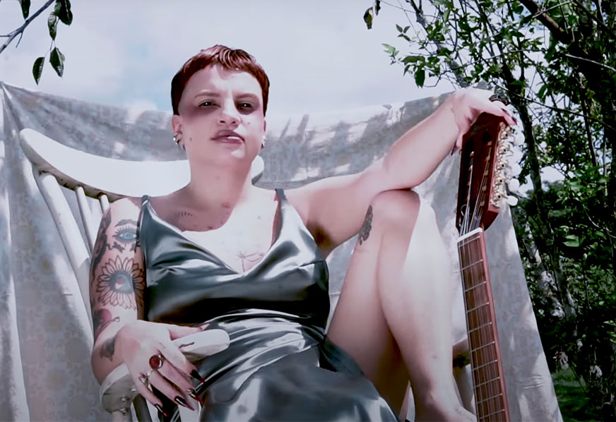 CENA – Cecília Cecilina, revelação mineira, mexe com o “Coiso” em seu single de estreia