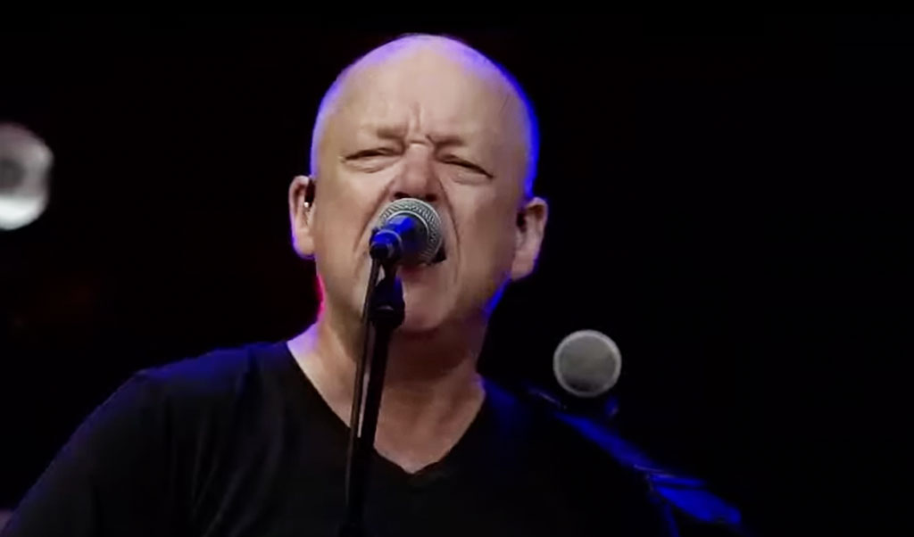 Hey!!! Pixies ao vivo na Alemanha, em show de sábado. Vem logo, outubro