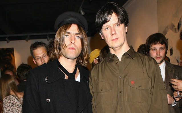 Liam Gallagher e os Johns: uma cover para Lennon e uma parceria com o Squire