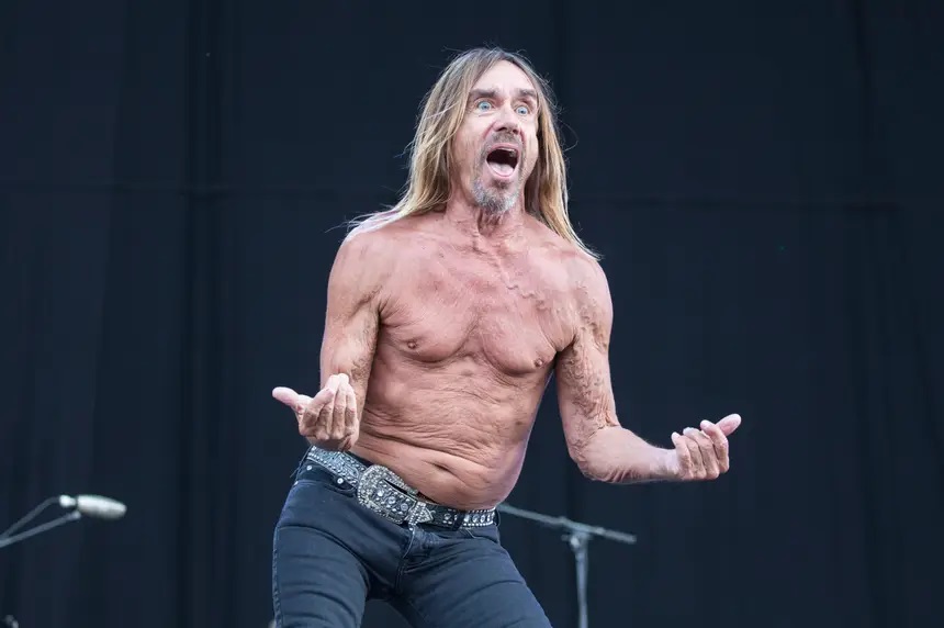 Iggy Pop na área: ouça a nova “Frenzy”, que tem gente do Guns N’ Roses e Red Hot Chili Peppers envolvida