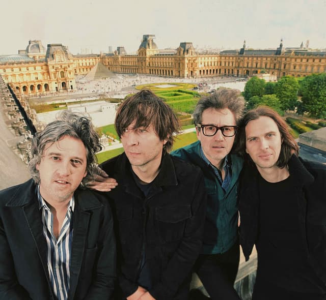 Eletrônico indie e chique: banda francesa Phoenix ressurge com “Alpha Zulu”, primeiro disco desde 2017