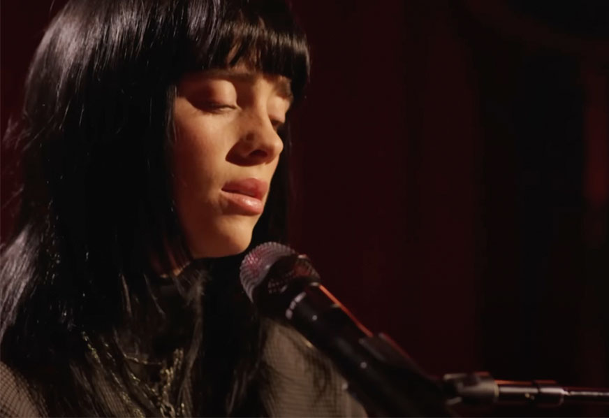 Billie Eilish canta para a gente respirar. Veja performance de “My Future” na premiação do Earthshot 2022