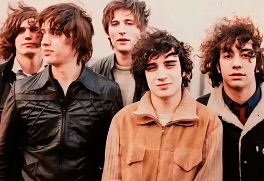 Strokes vão lançar caixa com os poderosos singles dos primeiros álbuns. E esse é só o volume 1