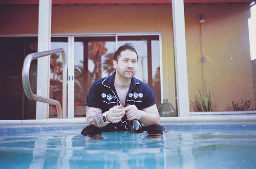 Unknown Mortal Orchestra cumpre a promessa e anuncia disco duplo para março. Ouça e veja o novo single “Layla”