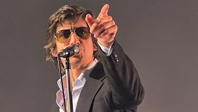 Suck It and… Arctic Monkeys abre turnê europeia com setlist danadinho na Áustria