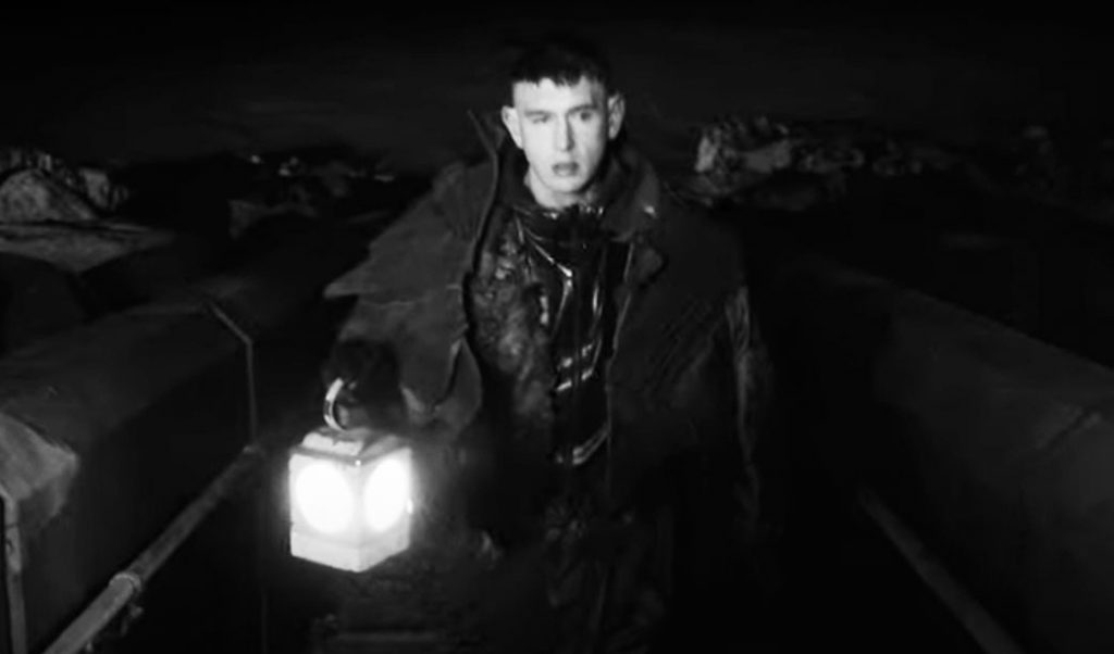 Depois de uns “probleminhas” nos últimos dez anos, a grandessíssima volta de Patrick Wolf à música