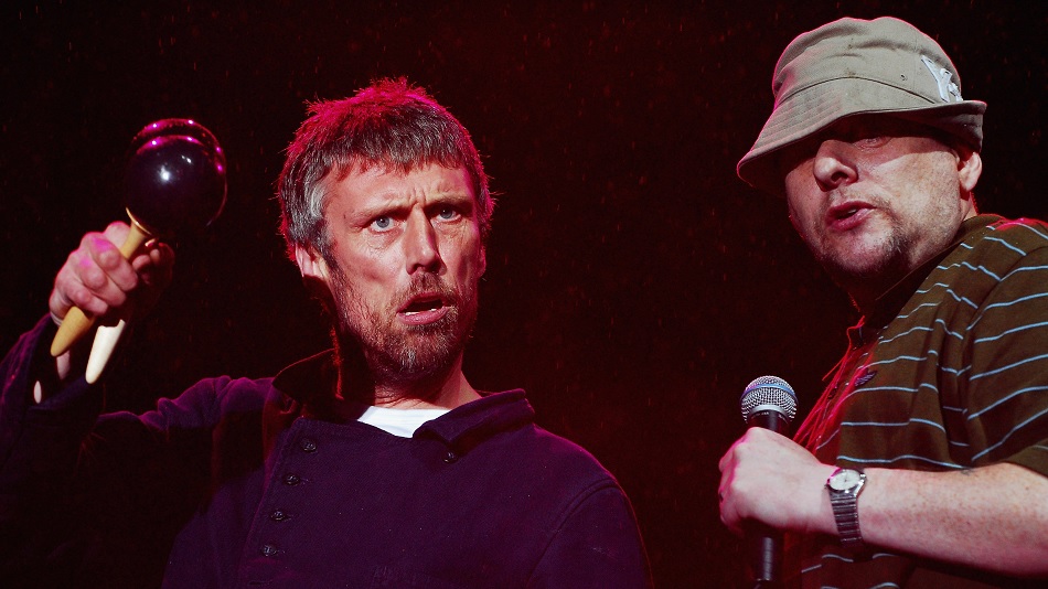 De volta aos anos 90. Shaun Ryder mistura a galera de Happy Mondays, The Who e Oasis em nova superbanda. O batismo será no Glastonbury