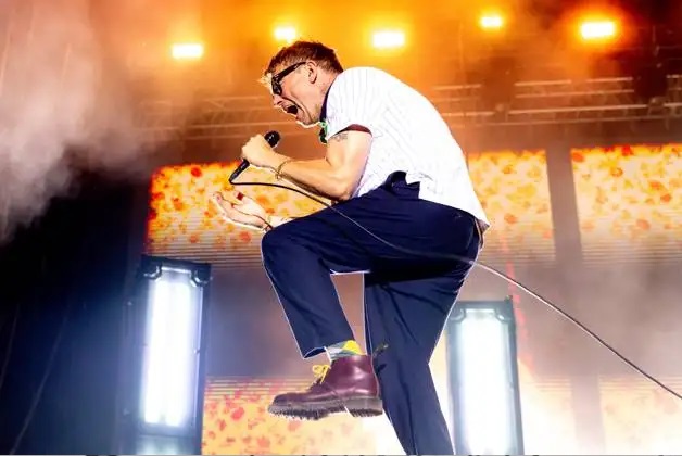 Mais Blur, por favor. Após lançar novo disco sexta passada, banda inglesa solta mais três músicas inéditas