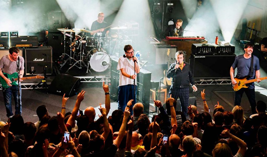 Blur e o show para a BBC ontem. Banda diz não saber  por que não foi  “convidada” a vir ao Brasil em novembro