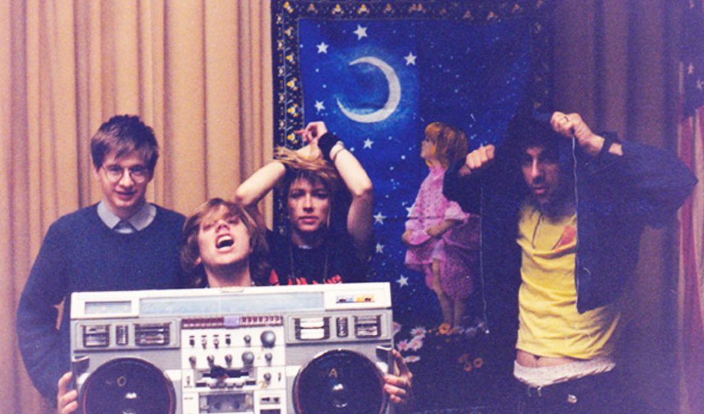 Sonic Youth está de volta, mas não exatamente do jeito que a gente gostaria (ainda)