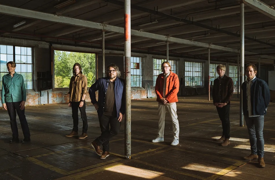 Em nova fase de experimentalismos, Wilco solta single que dá o nome ao próximo disco. Ouça “Cousin”