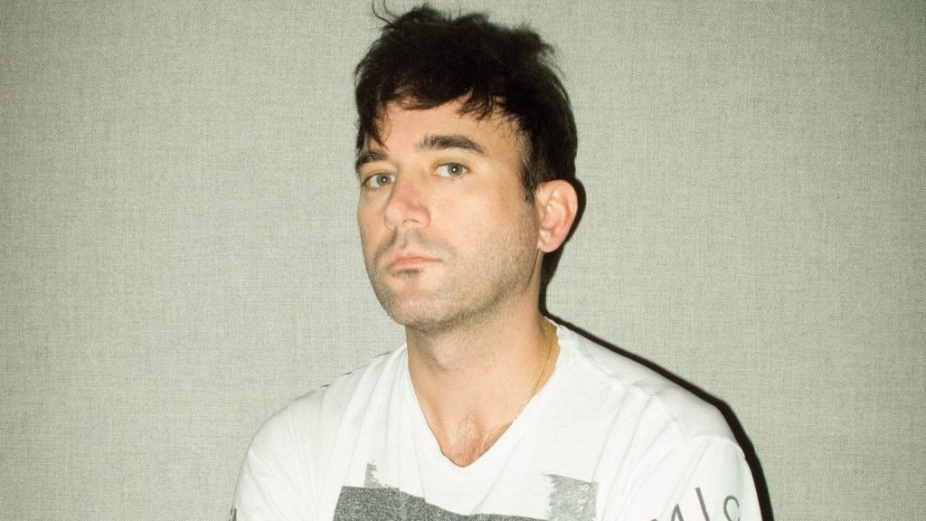 Disco do ano? Sufjan Stevens solta último single de “Javelin”, álbum que será lançado sexta-feira