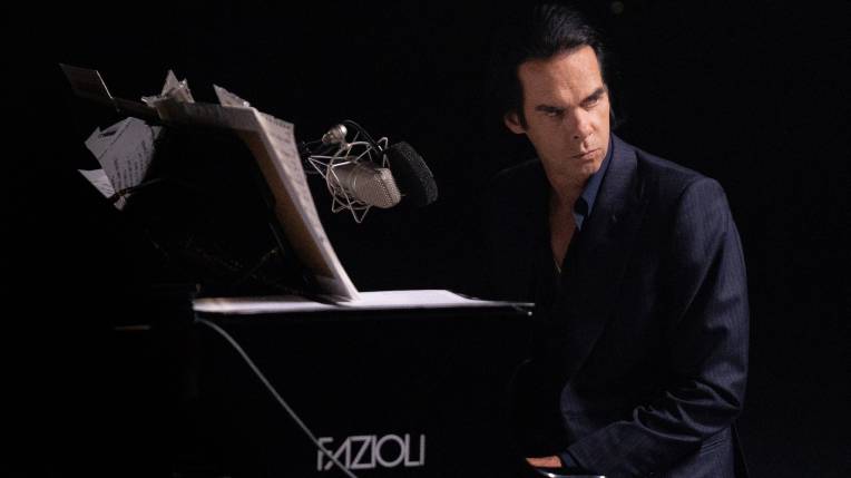 Com o desejo de lançar um disco novo ainda em 2023, Nick Cave mostra música inédita em show solo nos Estados Unidos