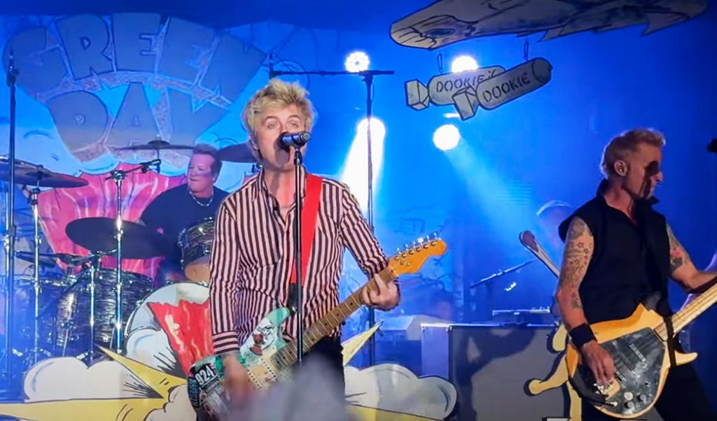 Green Day toca o álbum “Dookie” de cabo a rabo em clube de Las Vegas (não foi na Sphere!). Veja na íntegra