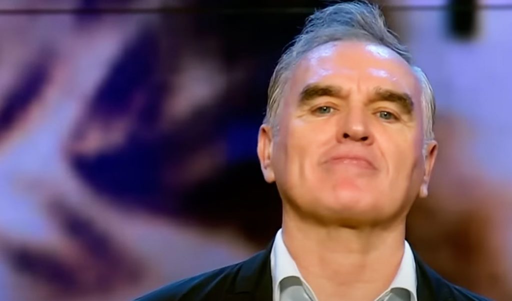 Morrissey ao vivo em NYC com a música que ninguém quer lançar. E, claro, cantando Smiths
