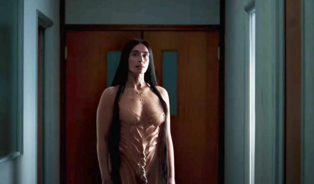 Popnotas – O vídeo desconcertante da Sevdaliza. Esquenta para o Hives no Primavera Sound. Viagra Boys em Seattle
