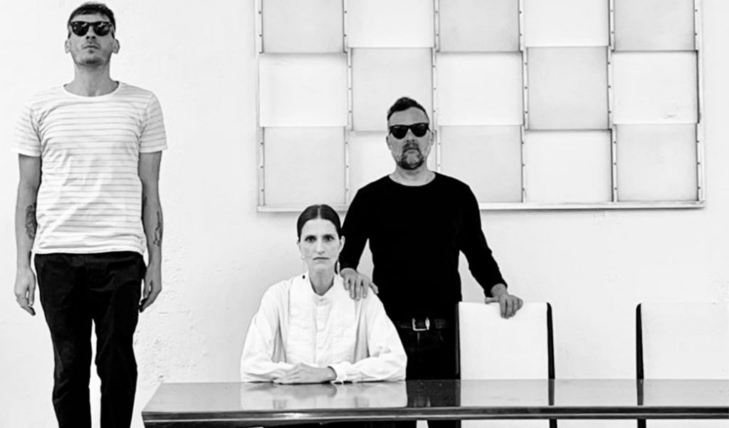 Popnotas CENA – A grande volta do Stop Play Moon (lembra?). O Coala Festival em Portugal. O vídeo “de cinema” da Marina Sena