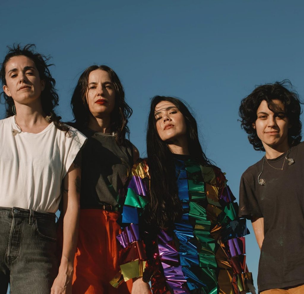 CENA – A volta real-oficial do CSS. Banda anuncia turnê americana de 10 shows