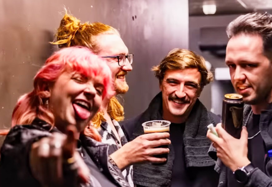 Pesado. O novo vídeo da Sprints, a primeira banda hype de 2024. Disco de estreia sai amanhã