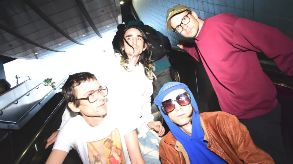 O shoegaze vive! DIIV “participa” do SNL do metaverso, com o Fred Durst no meio