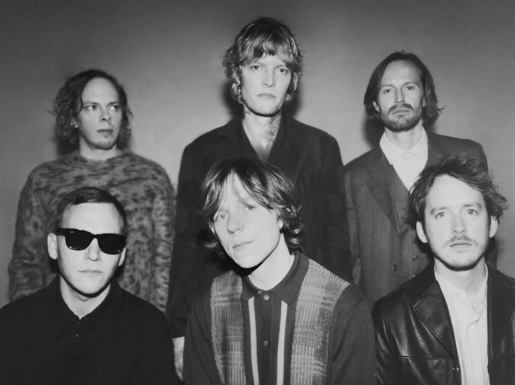Popnotas – Cage The Elephant volta com disco tratando de sentimentos sérios. A correria do Cloud Nothings. E a Kacey Musgraves em rolê pesado ao som de música nova
