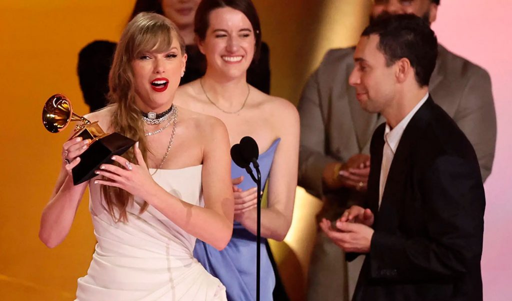 Popnotas Grammy – Mulheres fazem a rapa na premiação. Os homens causam. Taylor Swift divulga o álbum novo e  bate recorde de troféus. E teve Billy Joel e U2 ao vivo