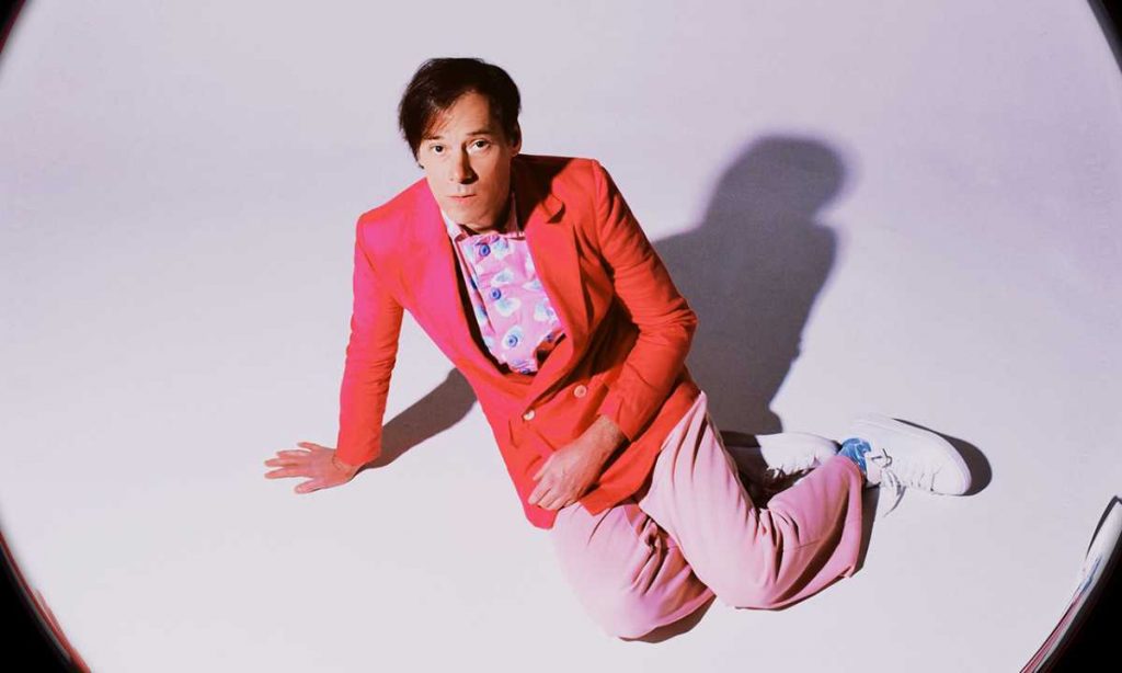 A volta do Of Montreal, com disco novo e uma música psicodélica para dançar. Ou quase isso