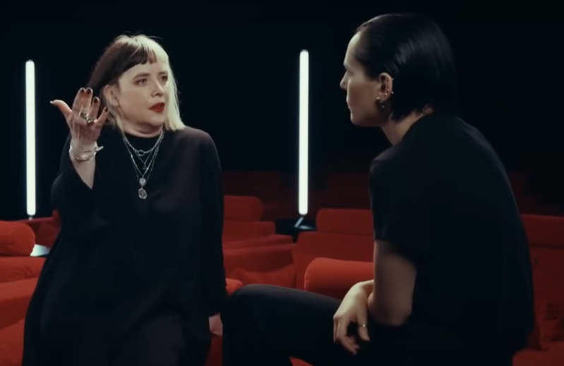 Popnotas – Um showzinho delícia do Slowdive em Paris, apresentado pela Jehnny Beth. Blondshell e Bully unidas em uma nova música. E a Shakira, tipo Colômbia, mostrando sua “Puntería” na TV norte-americana