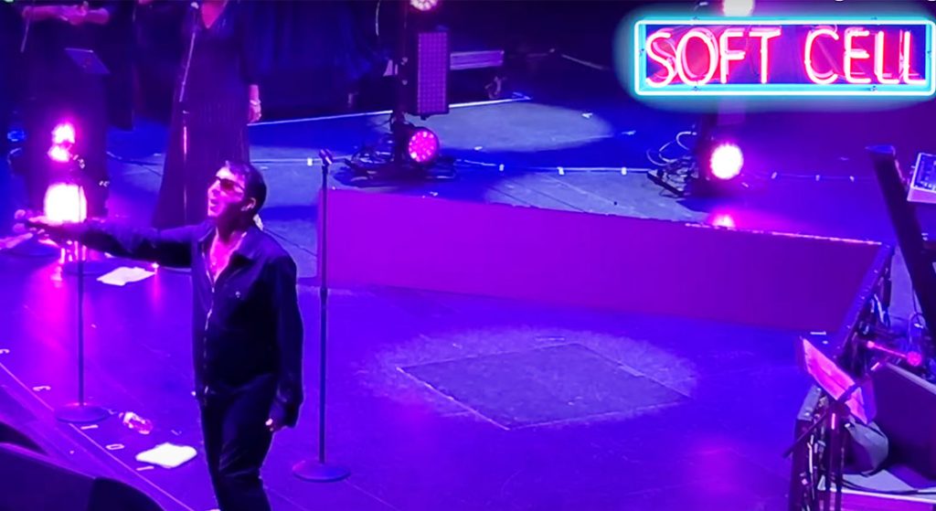 Soft Cell no navio, nos EUA. Em maio é no parque, em São Paulo
