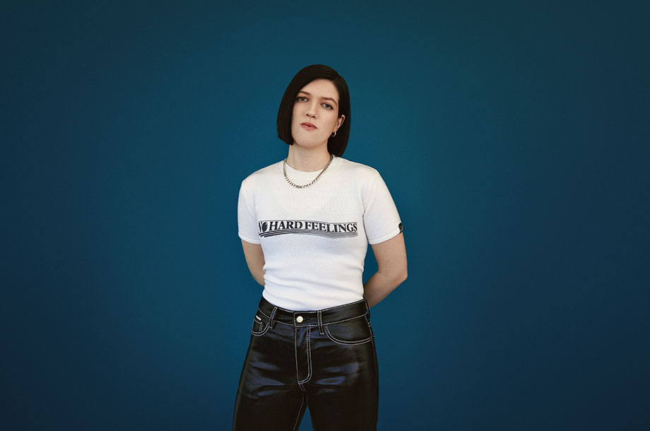 Popload entrevista: Romy. Todas as cores da guitarrista do XX, que vem solo e com seu projeto dance se apresentar em SP em maio