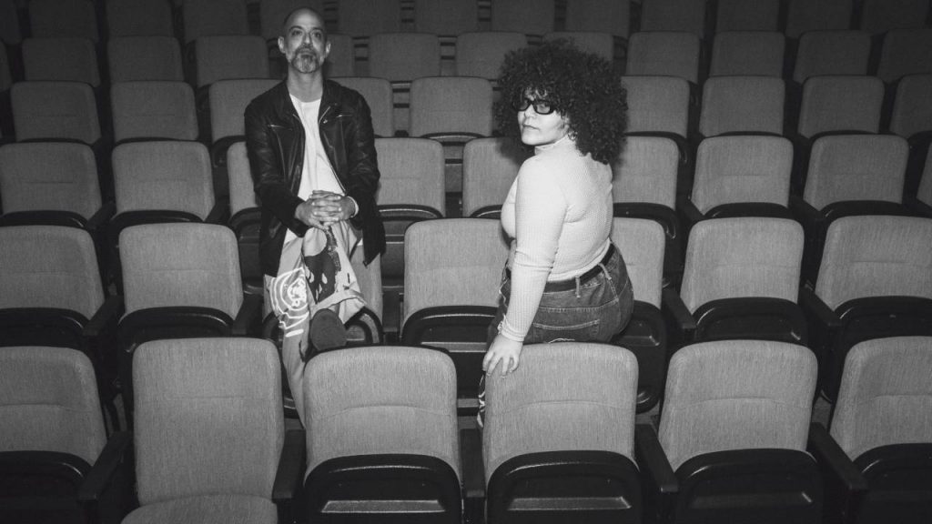 CENA – Taxidermia vai à Ilha de Vera Cruz para traduzir a nova música do Brasil