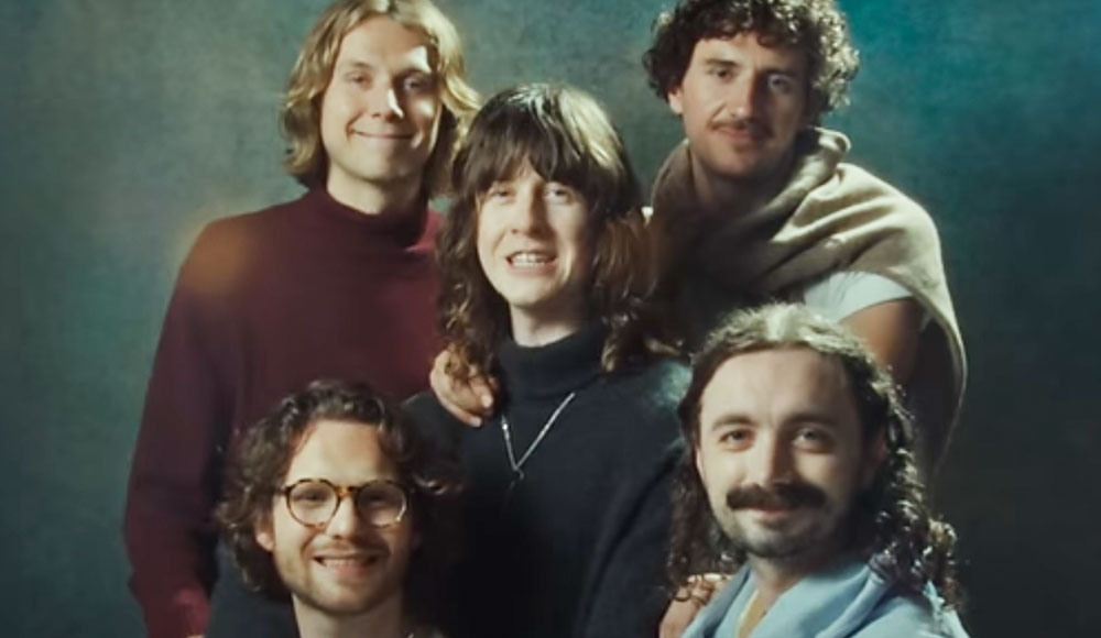Blossoms, a banda inglesa em busca da batida indie perfeita, lança o single “Perfect Me”