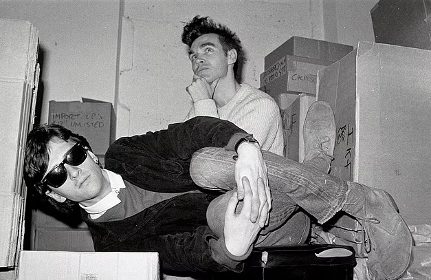 Após reunião dos Smiths bater na trave, Morrissey dá rara entrevista e chama Johnny Marr de “inseguro e medroso”