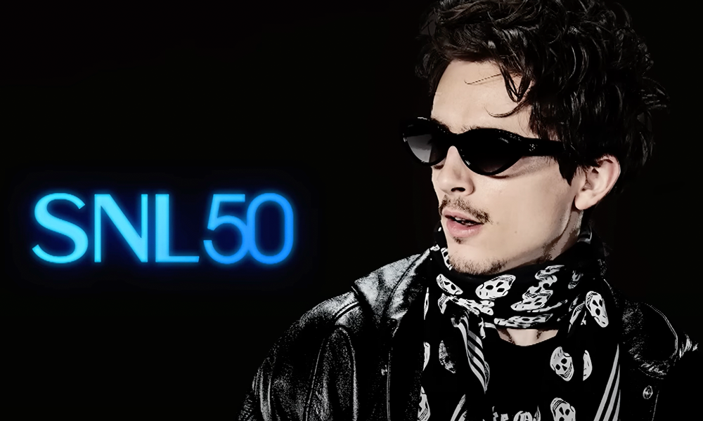Bob Dylan no “Saturday Night Live”. Incorporado pelo ótimo Timothée Chalamet, claro