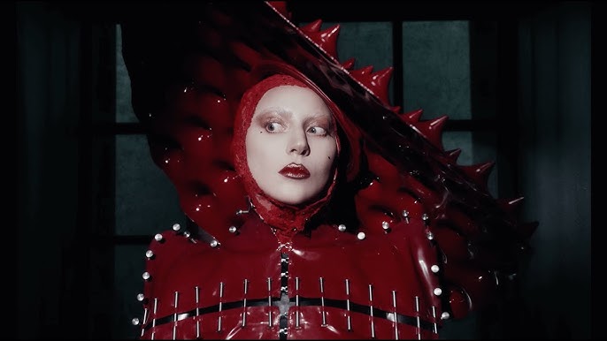 Popnotas – Lady Gaga enfrenta seus próprios demônios com novo single “muito Lady Gaga”. Pogues cai na estrada para tocar o clássico “Rum Sodomy & The Lash”. E a volta do Black Keys aos palcos após o caos do ano passado