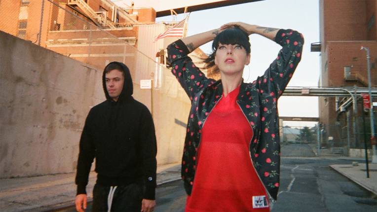 Popnotas – Sleigh Bells celebra vida e morte de um jeito leve em novo álbum. O Perfume Genius soltou mais um som inédito. E o The Smile, do Thom Yorke, remixado em dose dupla