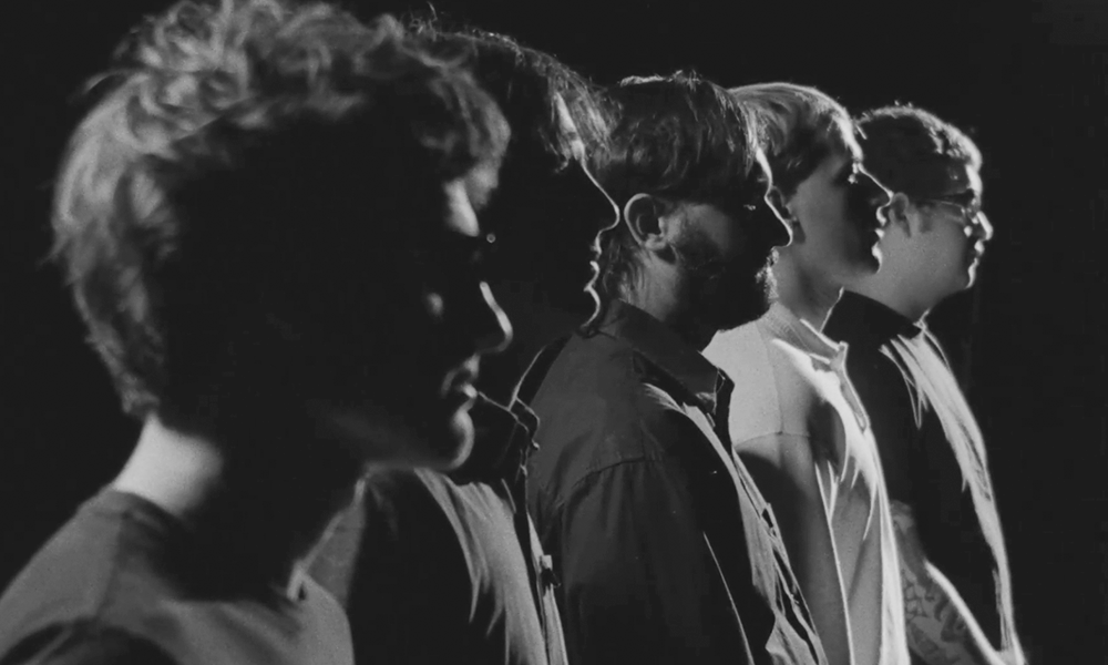 Popnotas – As mágoas do Jovens Ateus. O novo single lindo do Beirut. E a Dua Lipa cantando AC/DC em show na Austrália