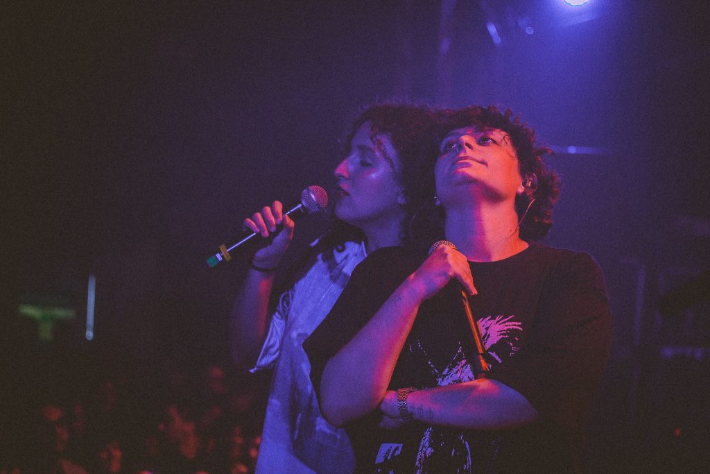 CENA viva – Bruno Berle, Dora Morelenbaum e Ana Frango Elétrico: a noite em que a nova safra da MPB se reuniu em BH  