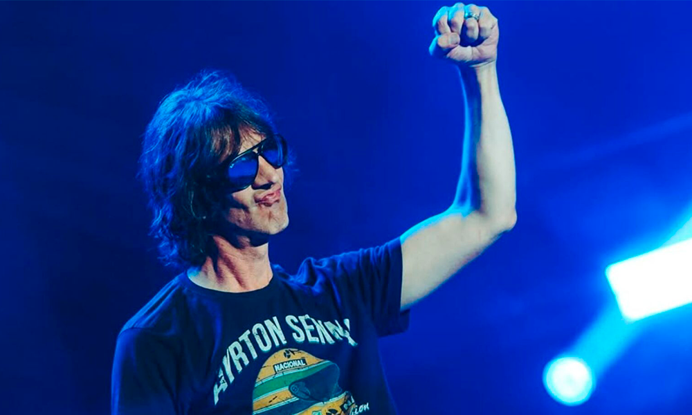 A jornada dupla de Richard Ashcroft em SP e pré-Oasis. Com hits e referências a Zico e Senna