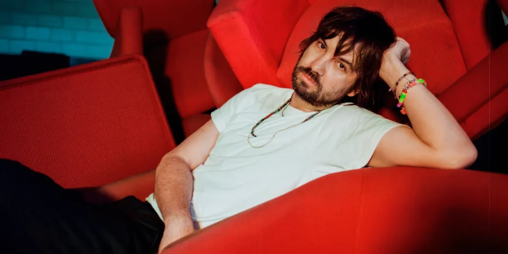 Em forma de rave indie, Tame Impala decreta o fim do verão com uma das melhores músicas do ano
