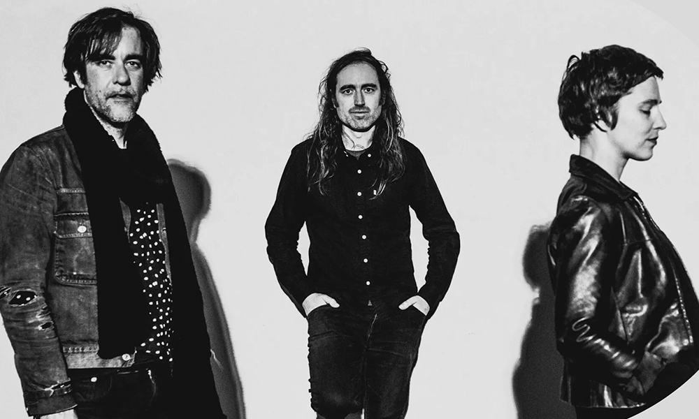 Popnotas – A Place to Bury Strangers vem para o Massarifest. A incrível volta do Rapture. A coletânea linda do Hot Chip