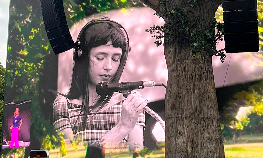 Um final de semana qualquer no Reino Unido: Clairo, Beabadoobee e Sabrina Carpenter (e mais 65 mil novinhos) na balada de verão do Hyde Park