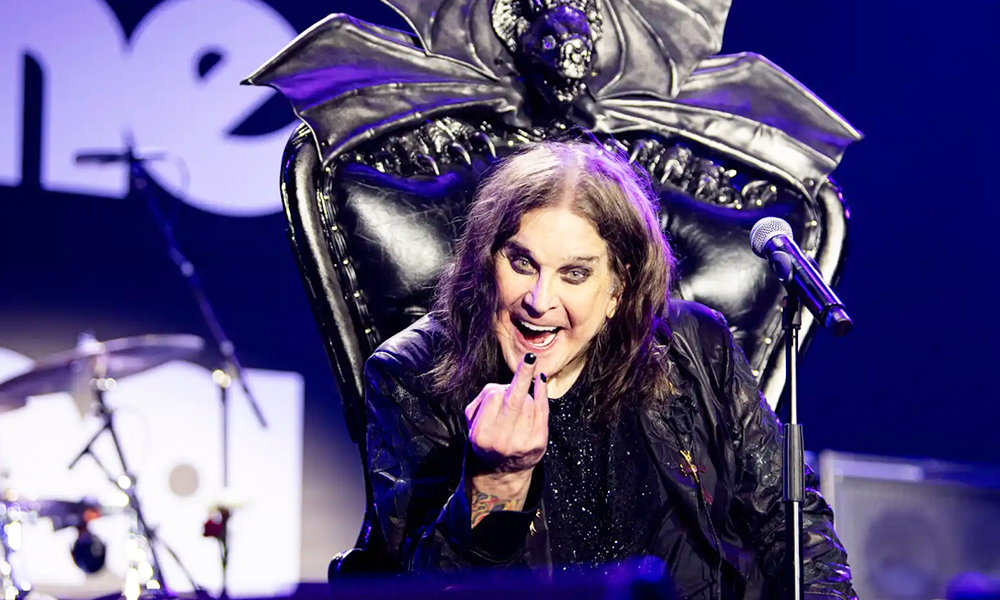 Um final de semana qualquer no Reino Unido: Ozzy no trono e o tocante adeus do Black Sabbath no “Mais Importante Dia da História do Heavy Metal”