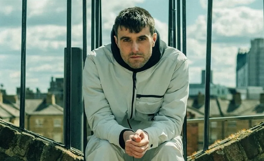Popnotas – Fred again.. bota a mão na Amyl and the Sniffers. Dan Snaith solta outra música enquanto Daphni. E o novo single de quase meia hora do F*cked Up