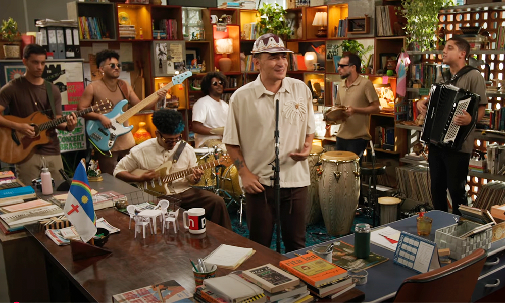 Popnotas – Tiny Desk Brasil estreia com João Gomes. Substituição de bandas no Balaclava Fest. E a session loucura do Pigs Pigs Pigs Pigs Pigs Pigs Pigs em Seattle