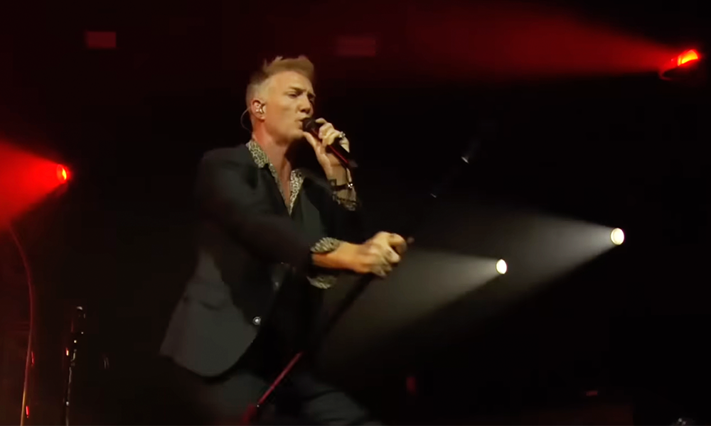 Dois shows completos do QOTSA – dentro e fora das catacumbas. Qual deles vem ao Brasil (ops!)?
