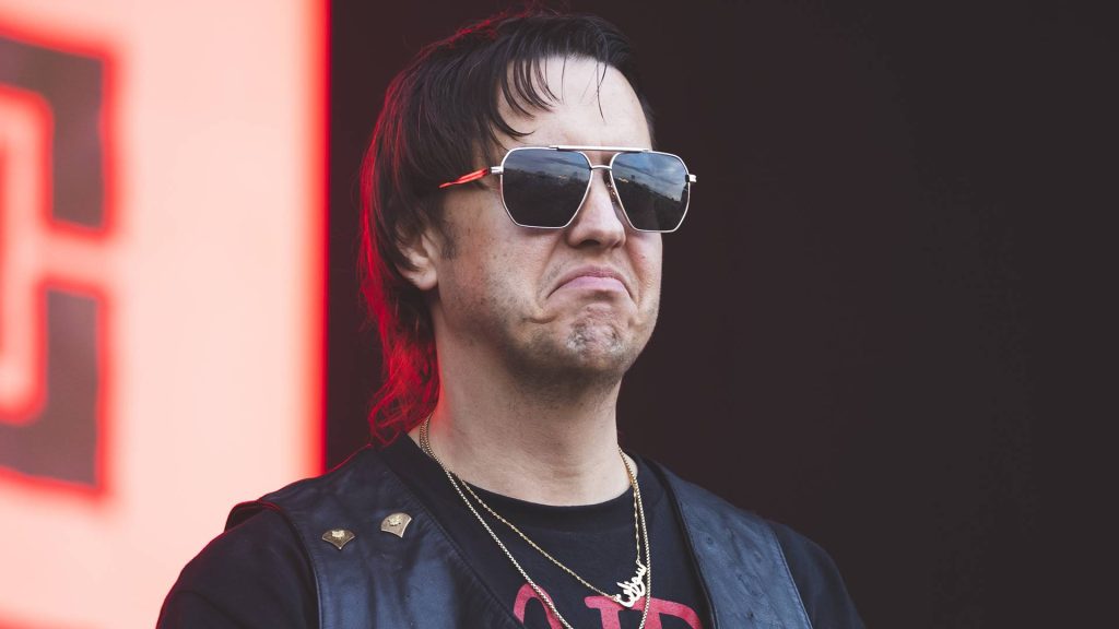 Popnotas – Strokes anunciam que vem aí música nova. O que mais “vem aí”, Strokes? Exclusive Os Cabides pedalam bonito o indie. Olivia Rodrigo vê o rock de ponta-cabeça em novo disco. E o Vanguart sobe nos streamings seu álbum de estreia, de 2007