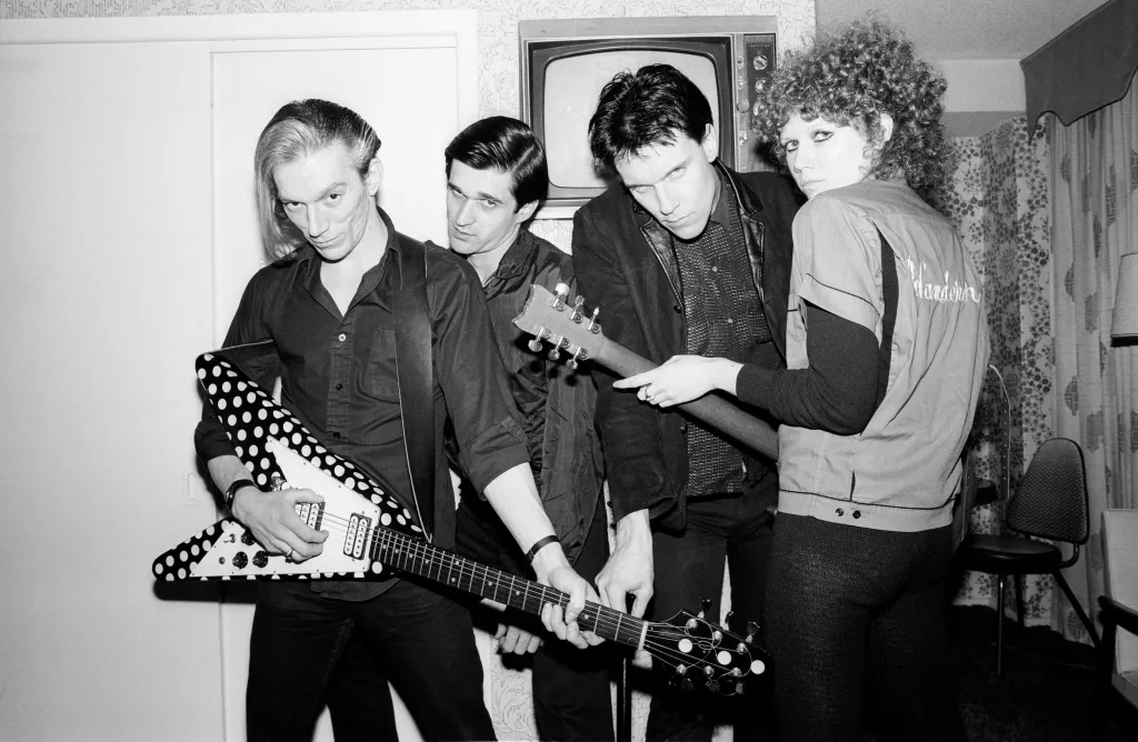 Após mais de 15 anos, Cramps dá raro sinal de vida e anuncia lançamento de disco perdido dos anos 70